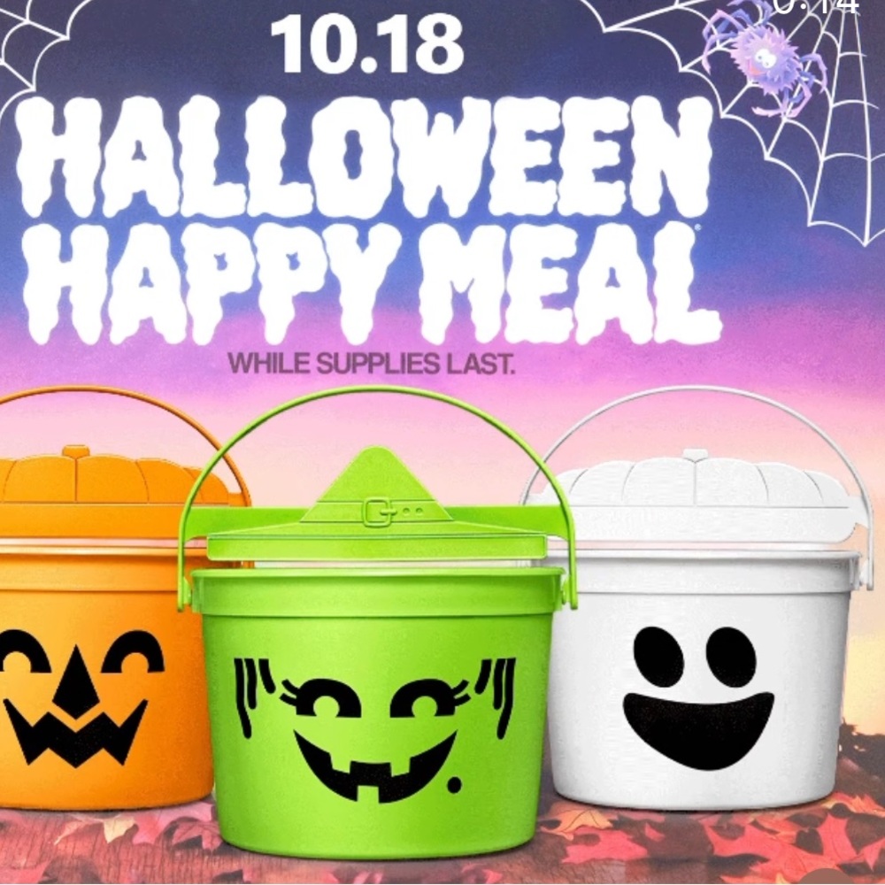 McDonald’s McBoo Halloween Happy meal bucket - white ghost 2022